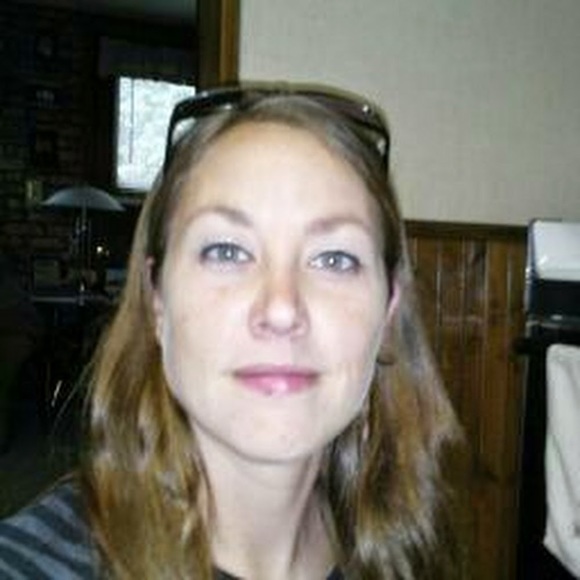 Meet your Posher, Lisa - Picture 1 of 1